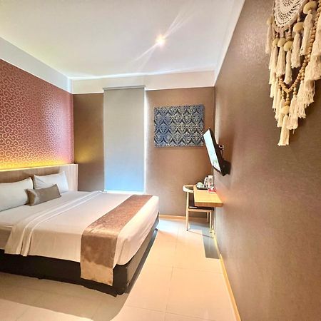 Deli Hotel Medan Luaran gambar