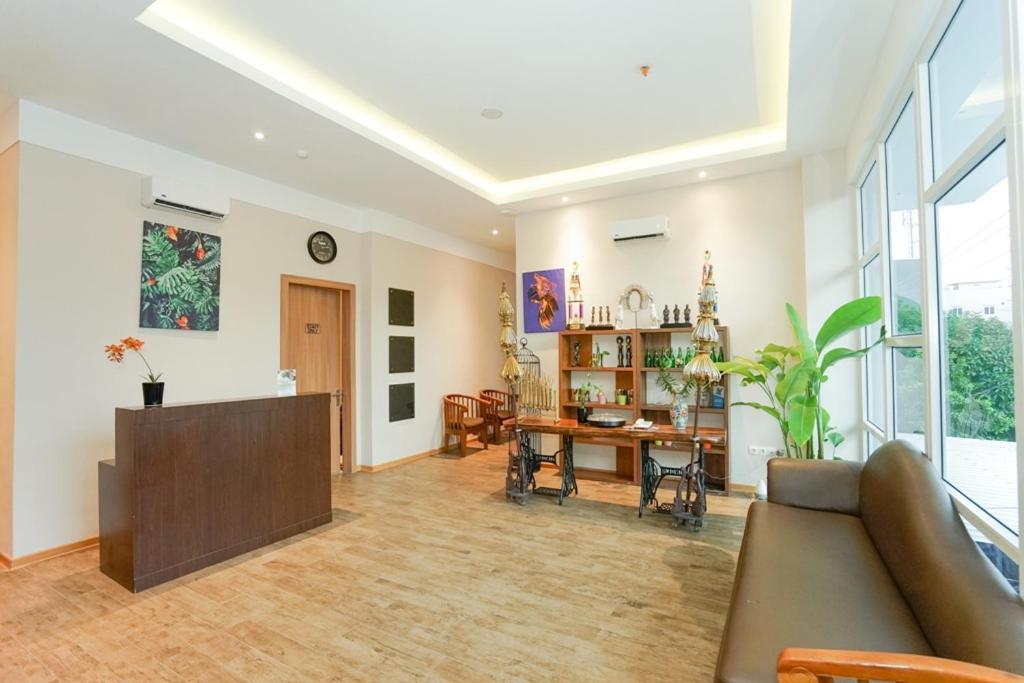 Deli Hotel Medan Luaran gambar